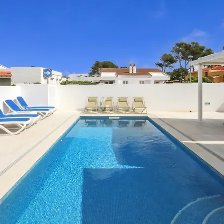 Feriehus Izarenar Cala Blanca (Menorca)